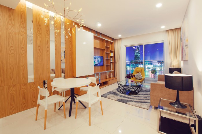 Thiết kế nội thất căn hộ 120m2 3 phòng ngủ sẽ mang đến một không gian sống hoàn hảo cho gia đình bạn. Với các sản phẩm nội thất đa dạng và chất lượng, bạn sẽ dễ dàng tạo nên một không gian sống tiện nghi và vô cùng ấn tượng. Click để khám phá những thiết kế nội thất đẳng cấp cho căn hộ của bạn!