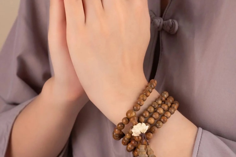 mang vật trừ tà