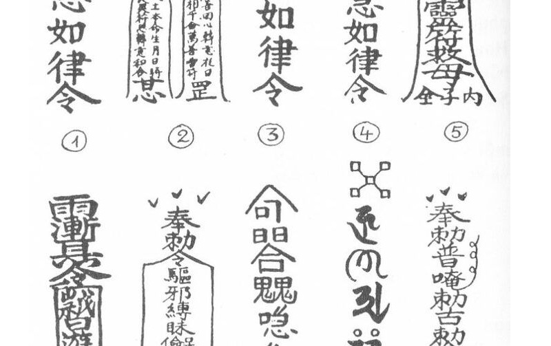 cách nhận biết thợ xây yểm bùa