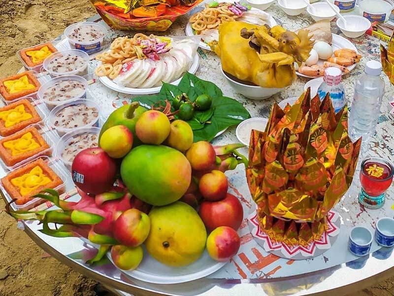 mâm cúng triệt hạ nhà cũ