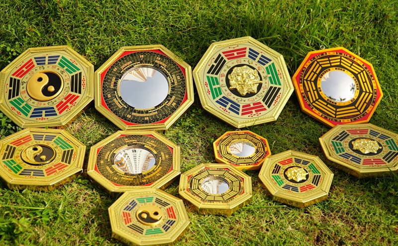 các lưu ý khi treo gương bát quái